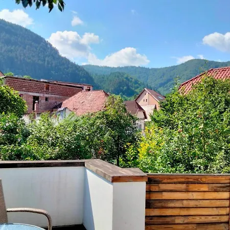 Bed & Breakfast Casa Scheiana
